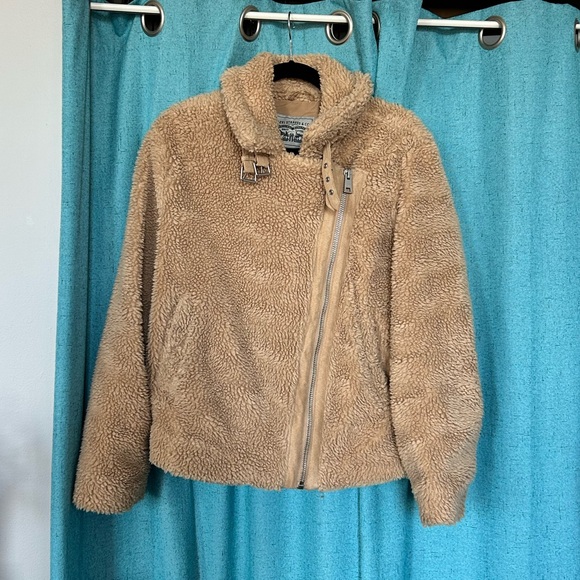 Levi's Teddy Jacket - Picture 1 of 7
